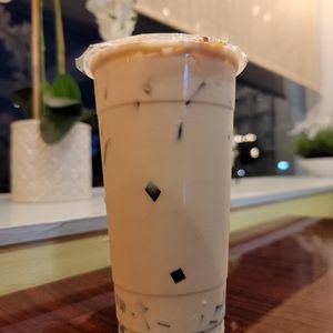 Meet your Posher, jovie